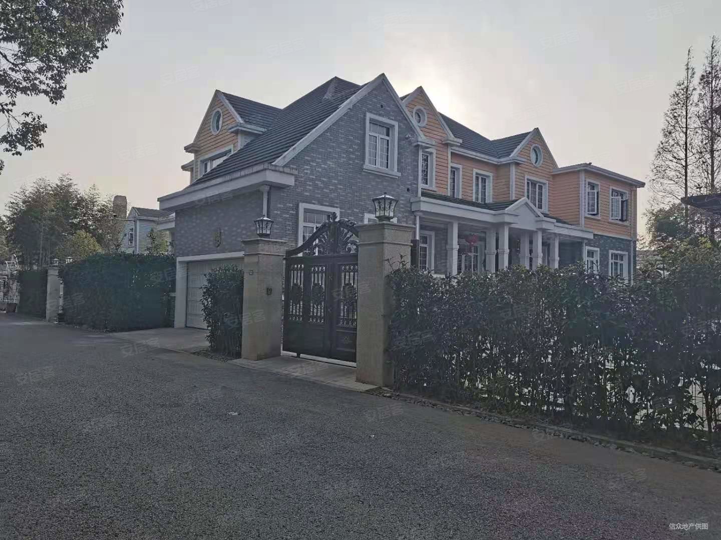 金澄明珠别墅6室3厅6卫619㎡南1890万