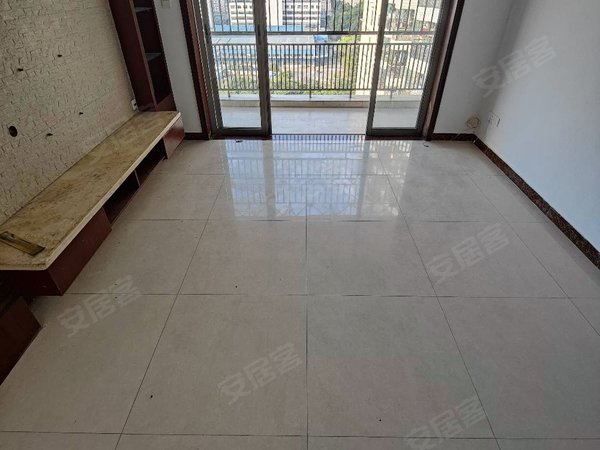 深圳布吉丹竹头金龙花园3号线直达罗湖福田老街,周边生活商圈便利出租