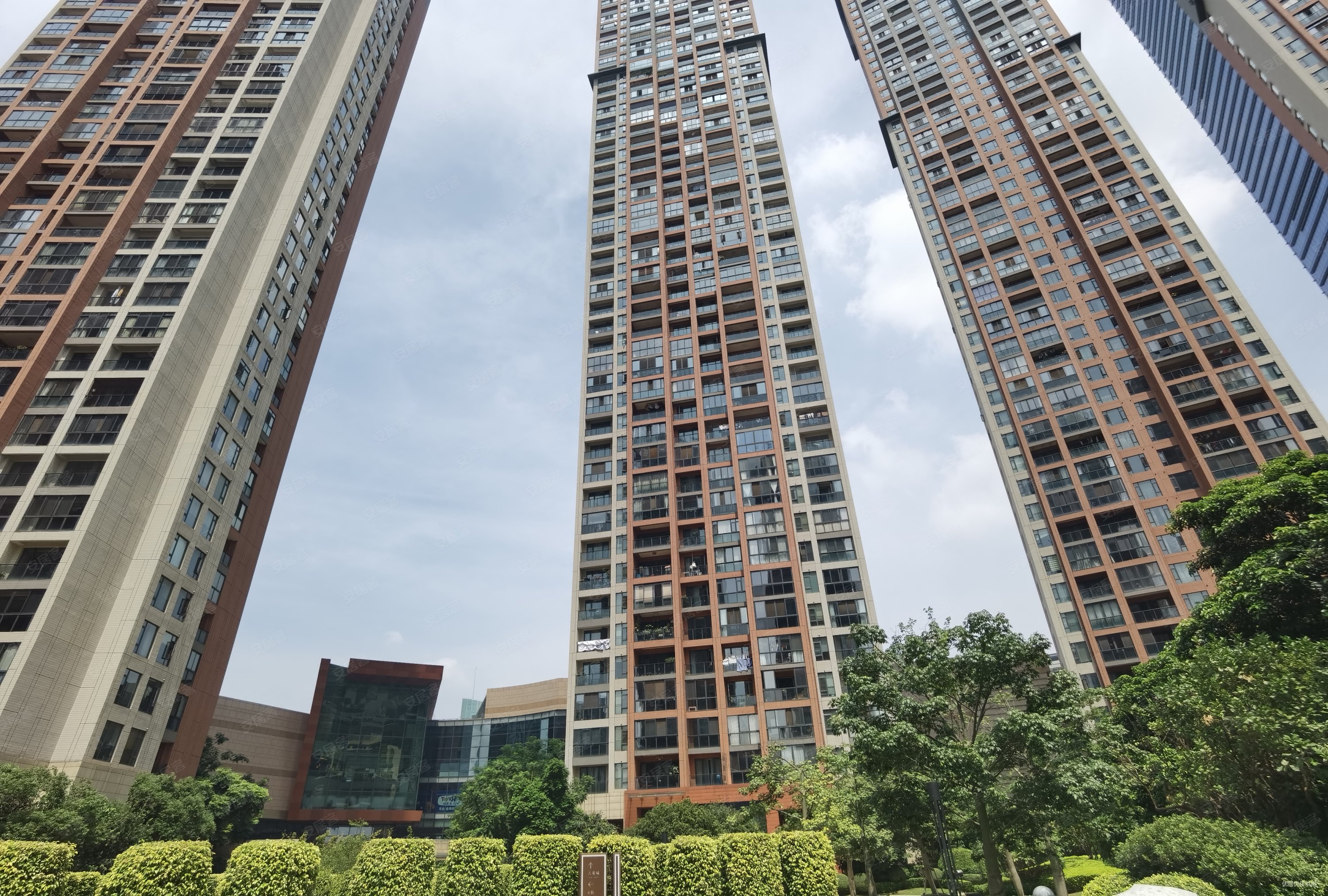 南宁房产网>南宁二手房>青秀二手房>东盟商务二手房>华润幸福里>