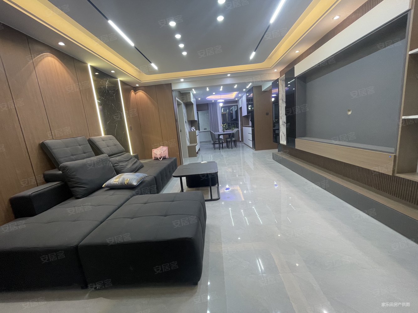 丝路花园二期3室2厅2卫140㎡南北79.8万