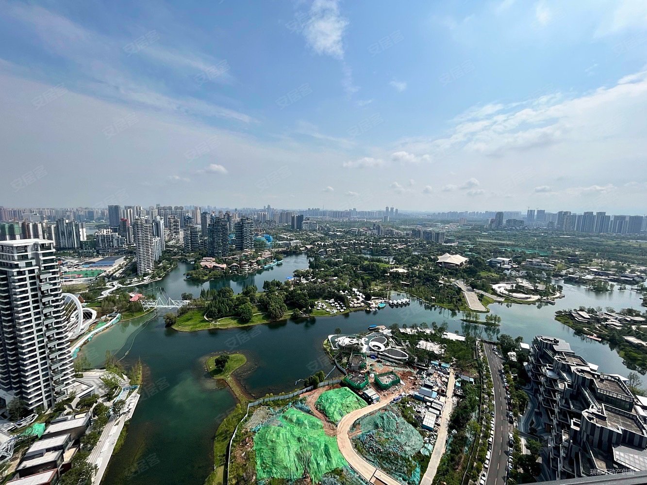 麓湖生态城汀院4室2厅3卫193㎡南北980万