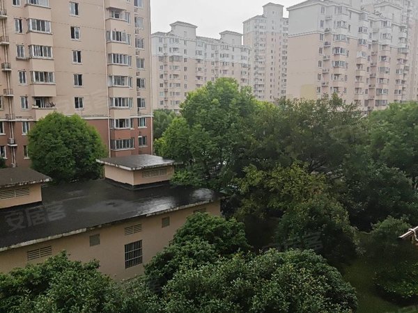 上海闵行浦江永康城锦宏苑永康城锦宏苑 整租一房2300月 急租,近万达