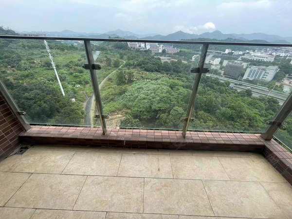 萝岗租房,新福港鼎峰 3室2厅1卫 88平 电梯房 南北通透,黄埔租房-广州