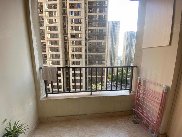 【多图】融景城尚峰,五里店租房,9,10号线鲤鱼池轻轨旁,次新小区,正规