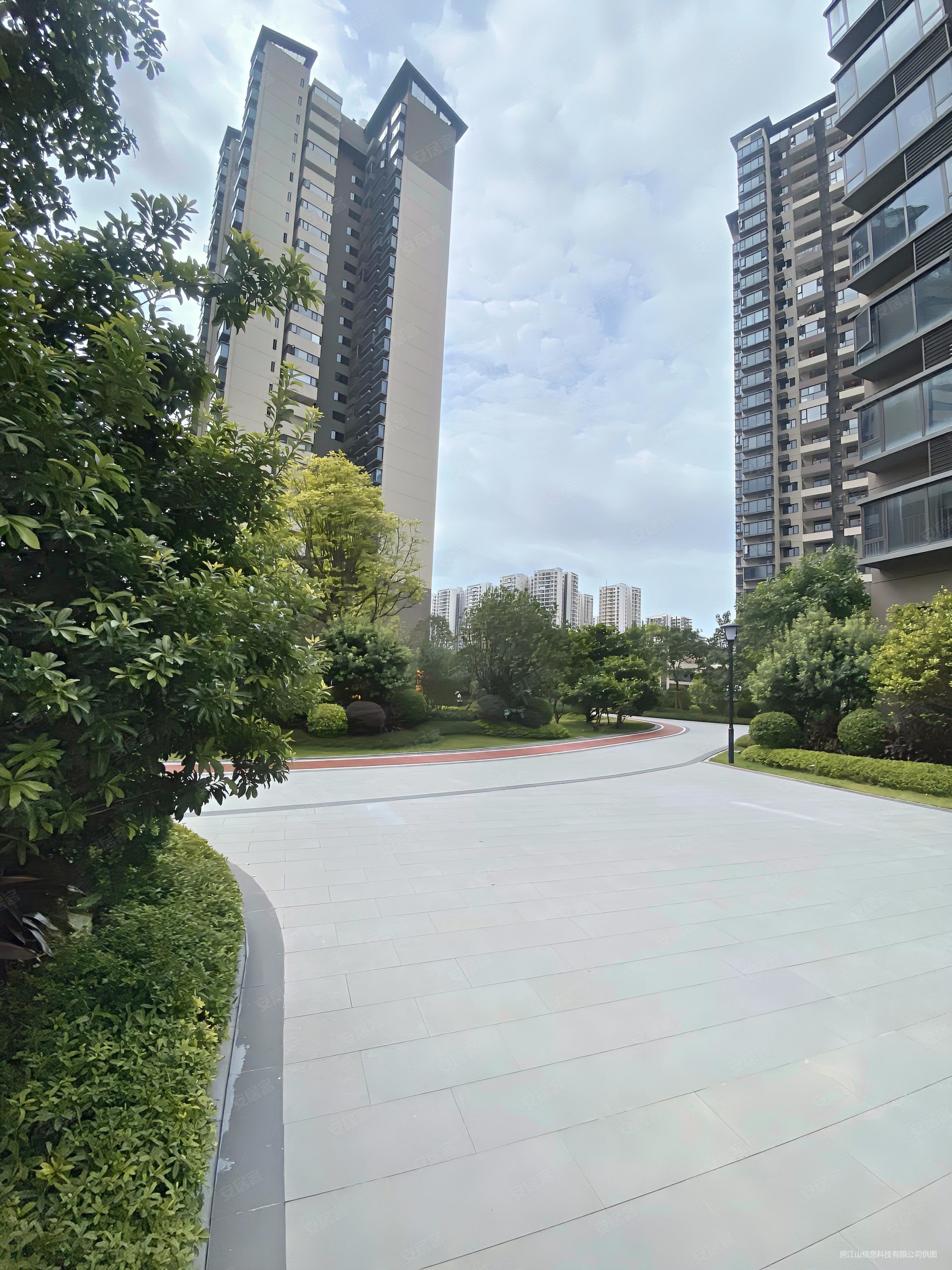 荣和五象学府北区