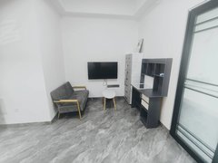 益阳赫山万达广场小区环境好，房子保养新，家具家电齐全，拎包入住，采光视野好出租房源真实图片