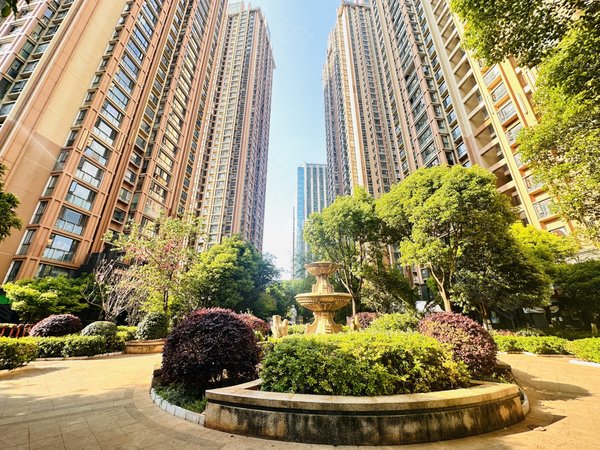 昆明五华黄土坡金泰国际一期金泰国际一期 1室1厅1卫 南北通透 精装修