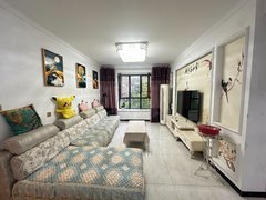 霍邱城关金城时代广场府东小区，2室2厅1卫，电梯房，精装修，917每月随时看房出租房源真实图片