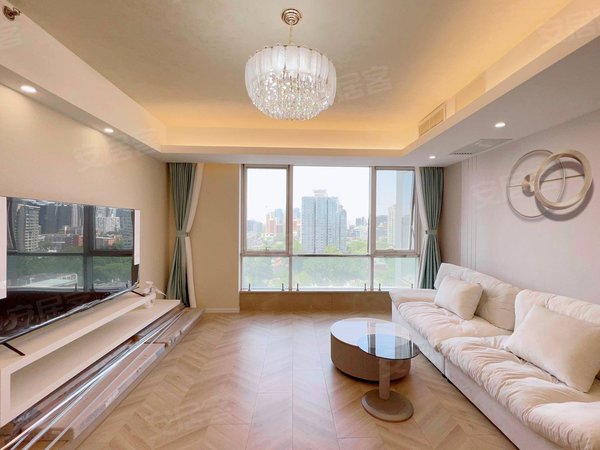 上海黄浦新天地宝鼎大厦日月光旁!打浦桥地铁口!白领公寓!可长短租!