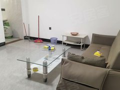 来宾兴宾兴宾城区大学园旁 700  一房一厅一厨一卫 精装修出租房源真实图片