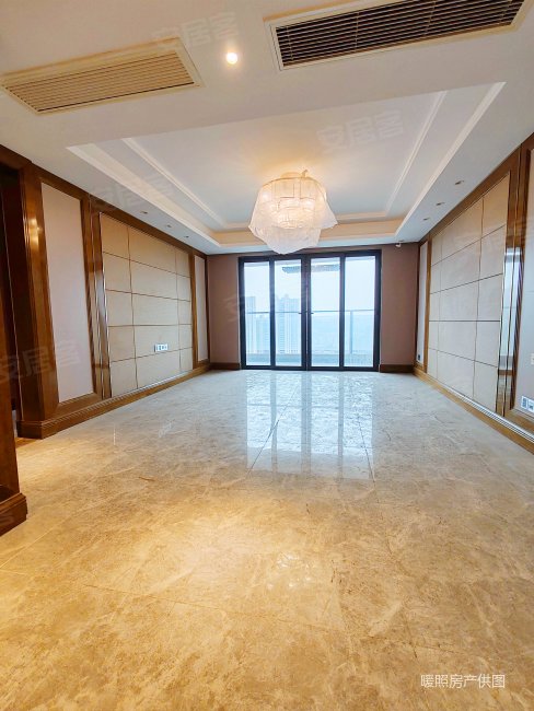 恒大悦珑湾精装4房全新未入住中央空调带地暖积余