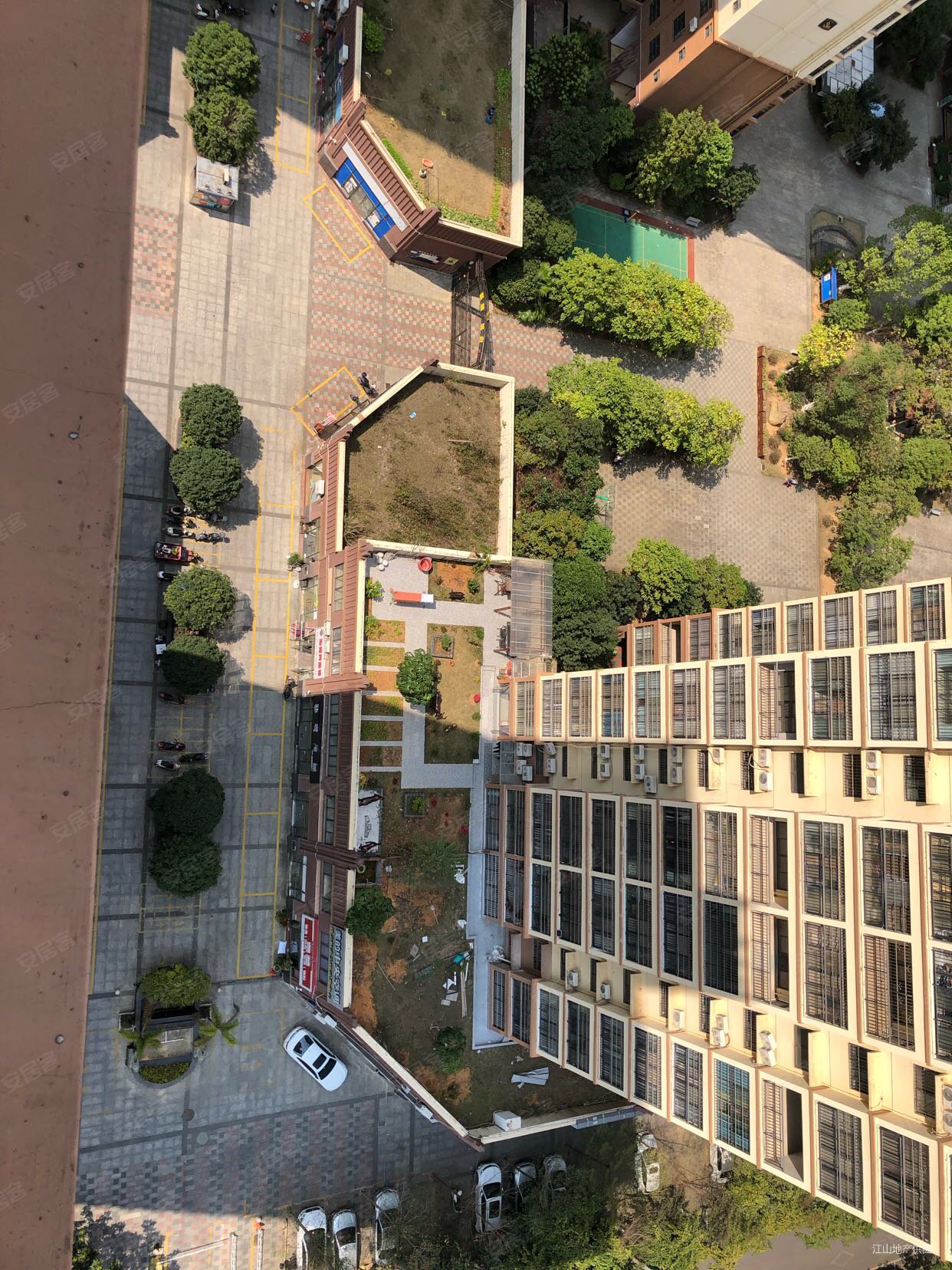 武鸣标营新区麒麟尊府电梯3室2厅2卫拎包入住