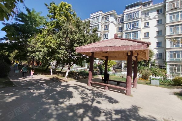 伊犁小区 伊宁市小区 伊宁市开发区小区 江南春城