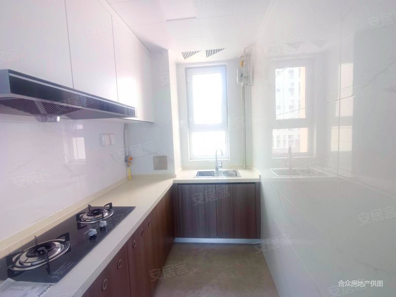 万龙西湖 八十七中 楼层好 采光好 临地铁 房主着急卖