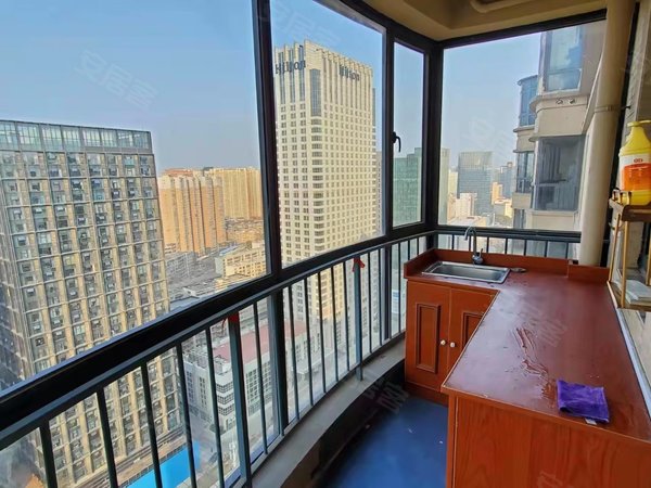 郑州金水曼哈顿曼哈顿广场可短租 可月付 燕庄地铁口 精装次卧大空间