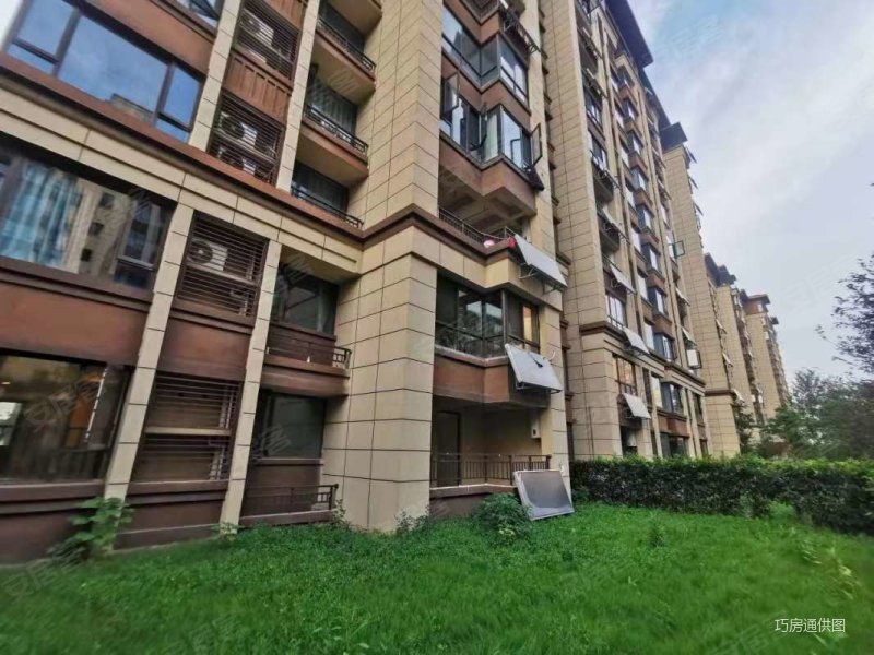 蓝光林肯公园 朝南 交通便利 满二 临地铁 精装可拎包入住