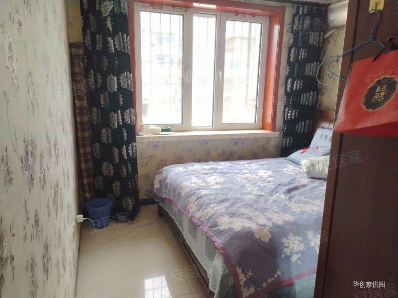 龙居花园一区3室2厅2卫122㎡南北145万