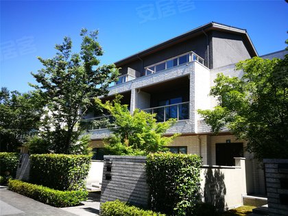 近太湖,绿化不高但是整体环境非常好房屋品质积水日本的开发商建筑
