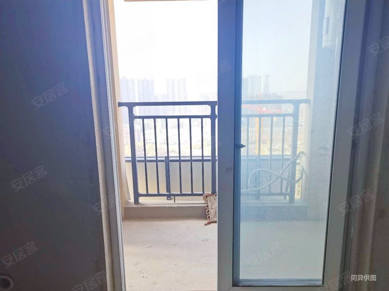 性价比高 可以站在家中阳台望江远眺 环境舒适,花样年锦绣城(a区)二手