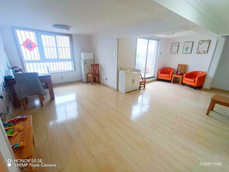 祥和公馆  在售复式带露台上下精装修有200平家电家具全送