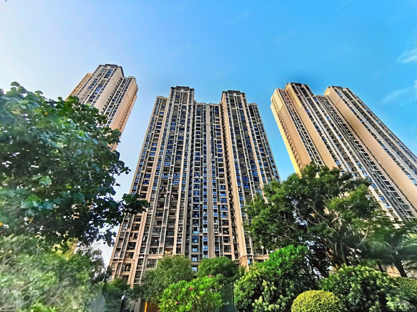 海景4房翔安隧道口世茂御海墅精装修品质南北通透高楼层四房,世茂御海