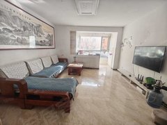 沂源城区银座荆山学校对面一楼，全套家具家电14000出租房源真实图片