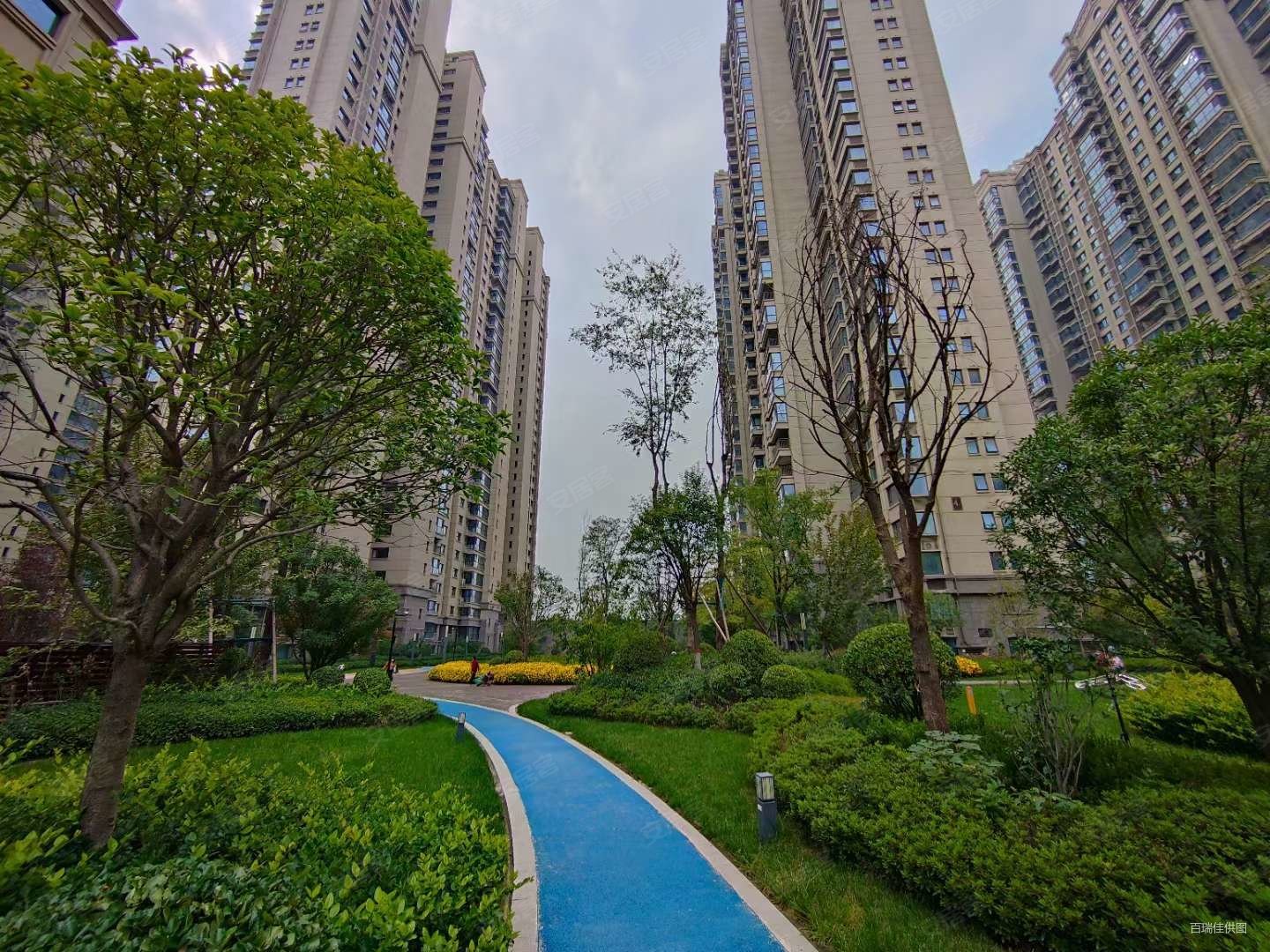西安房产网>西安二手房>未央二手房>三桥二手房>蓝光公园华府三期>