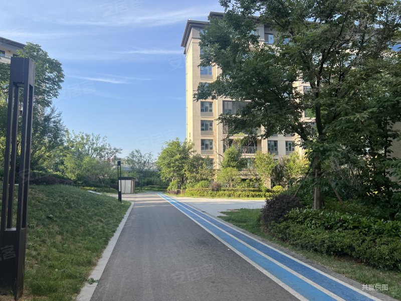 绿化率饱满 143平,浅山风华二手房,175万,4室2厅,2卫,143平米-徐州