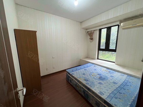 【多图】万科尚景苑(东区公寓住宅),重固租房,一楼带院子!可办居住证!