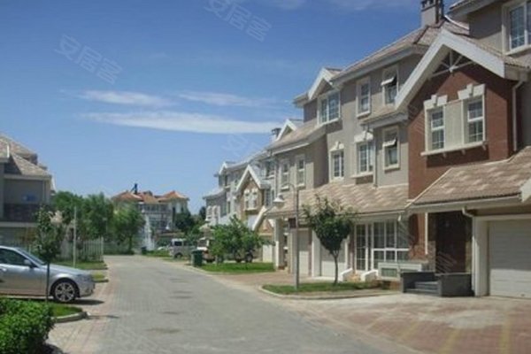 加州水郡(东区别墅)