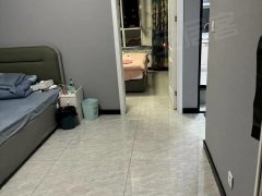鞍山海城永安路103，左岸电梯 两张床 年租一万二包物业取暖，家电齐全出租房源真实图片