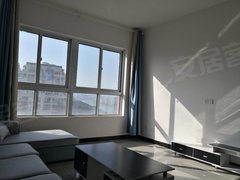 绵阳经开区南湖汽车站三江实验学校旁大三房出租房源真实图片