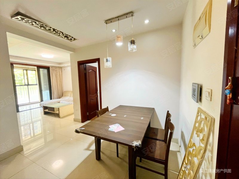 地铁口   老校 苏州河畔 小户型 总价低 看房随时