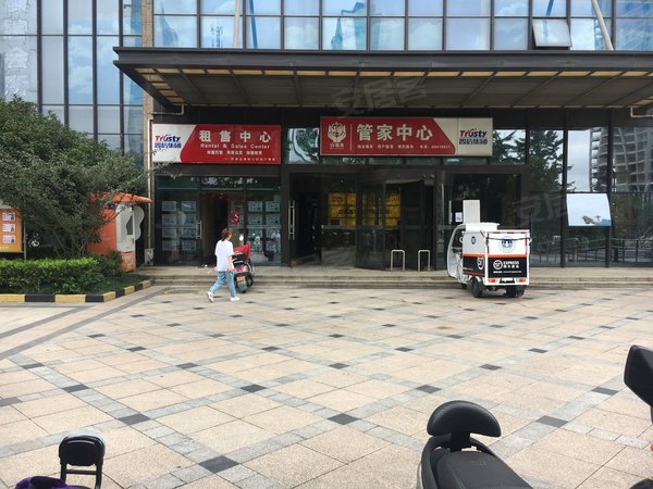 苏州高新区狮山中梁香缇国际实图 香缇商务 精装公寓 民用水电 楼下