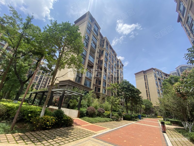 昆明房产网>昆明二手房>官渡二手房>福保片区二手房>半岛华府>