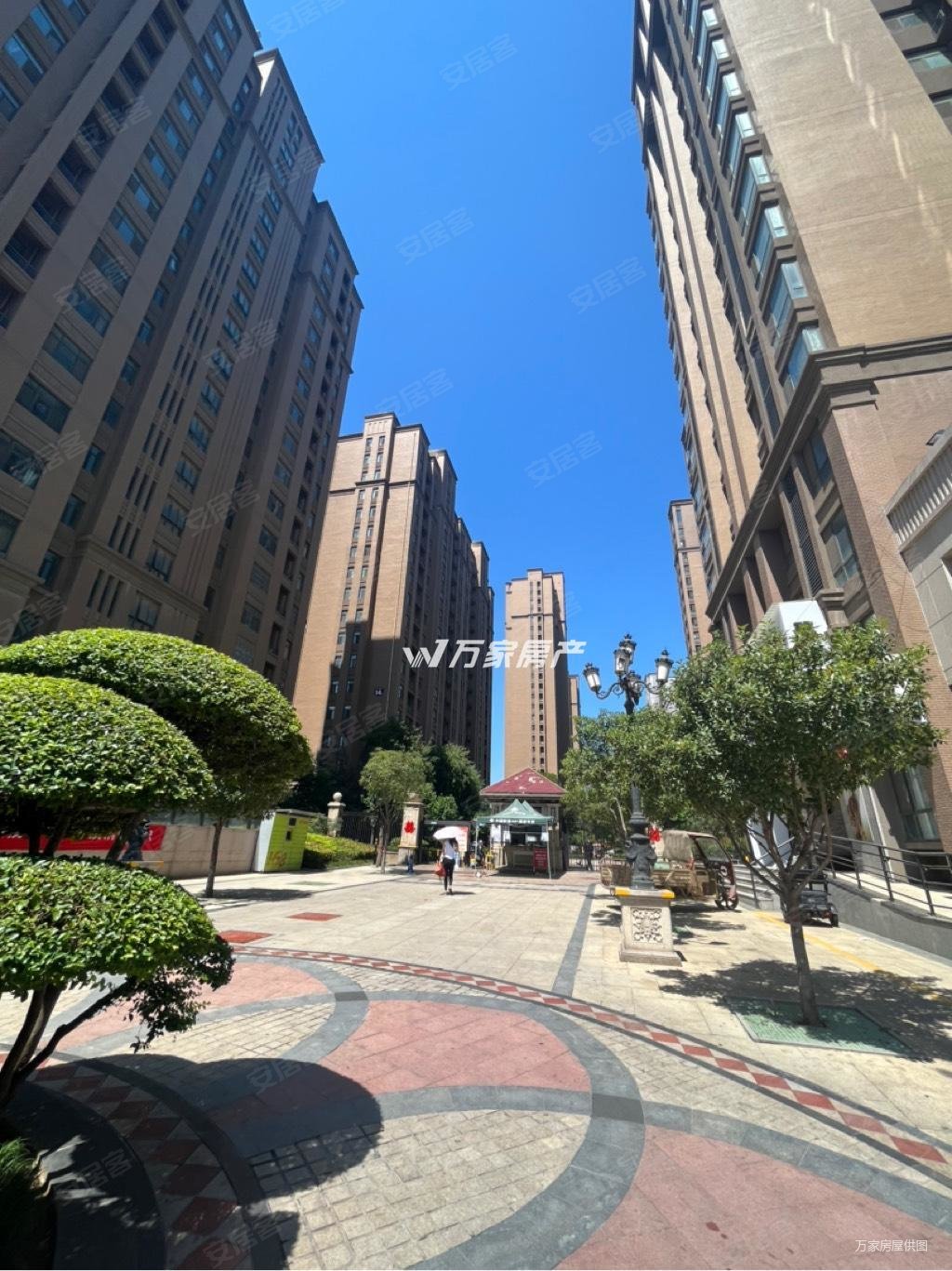 洛阳房产网>洛阳二手房>偃师市二手房>岳滩二手房>中成皇家花园>