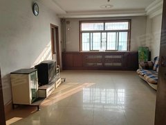 东营广饶城区明月北区，四室两厅一卫二阳台，每月833，干净整洁，拎包入住出租房源真实图片