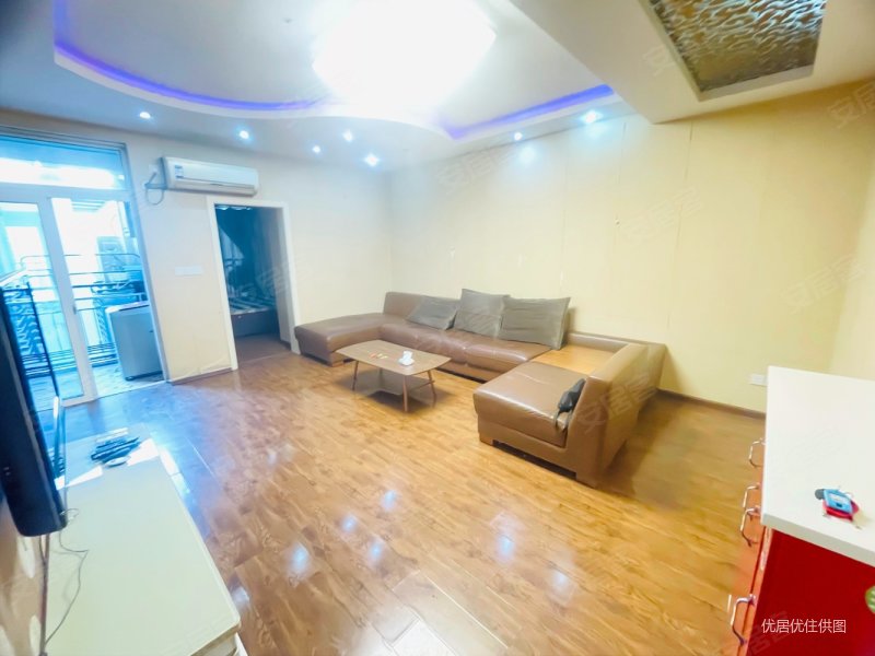 急售巴国城商圈新货正规一室出售随时可以看住家精装修