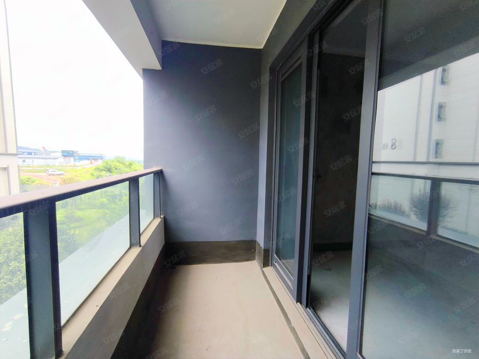 性价比高,环境优美,价格可以商量,融创溪山春晓(三期)二手房,113万,3