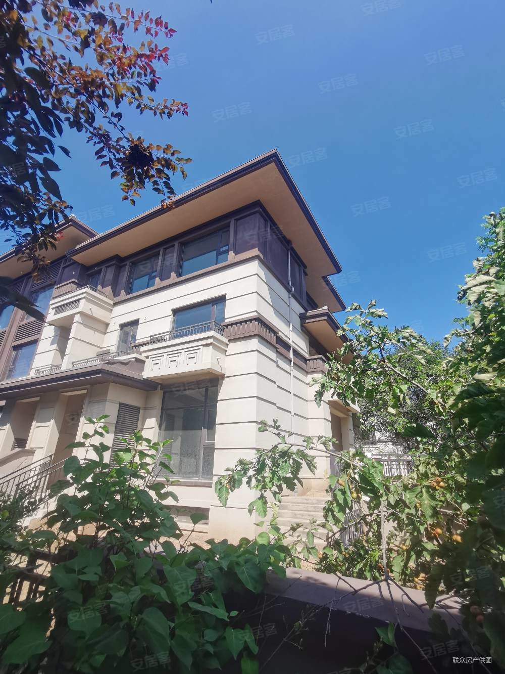 牛驼温泉孔雀城(别墅)4室2厅4卫185㎡南北165万