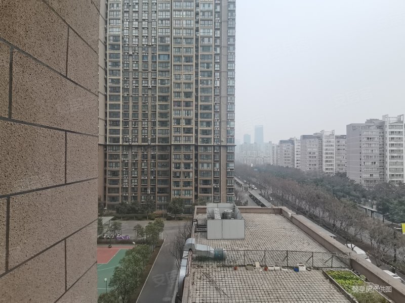 急售 兴洛湖旁  紫金风景线 南北通透三室两厅 诚心出售