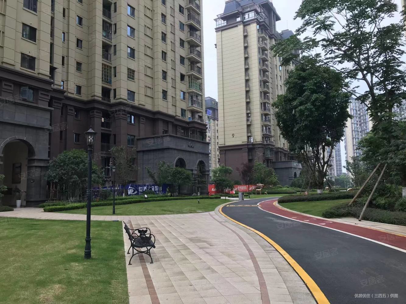 花滩世纪华府3室2厅2卫131.48㎡东南83.8万