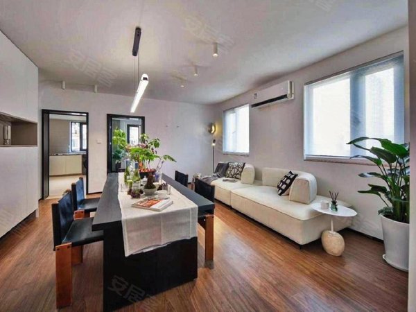 【多图】凯旋公寓,新华路租房,业主出租i钥匙在手i精装三房i近虹桥路