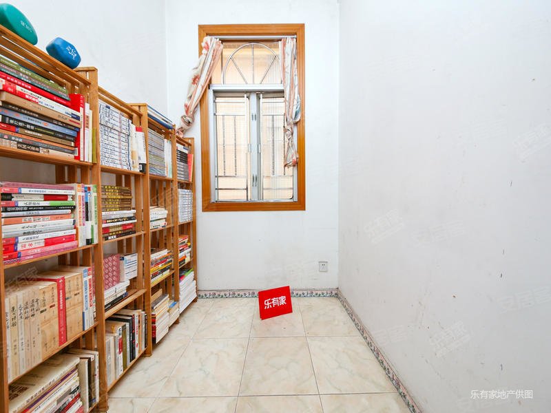 香荔花园(二期)5室3厅3卫166.52㎡南北0万