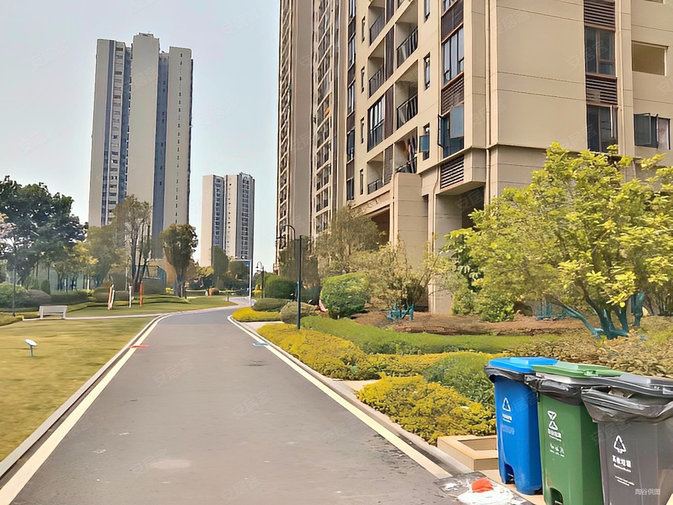 凤怡苑 满两年 横厅 户型方正 使用率大,碧桂园凤凰湾二手房,85万,3室