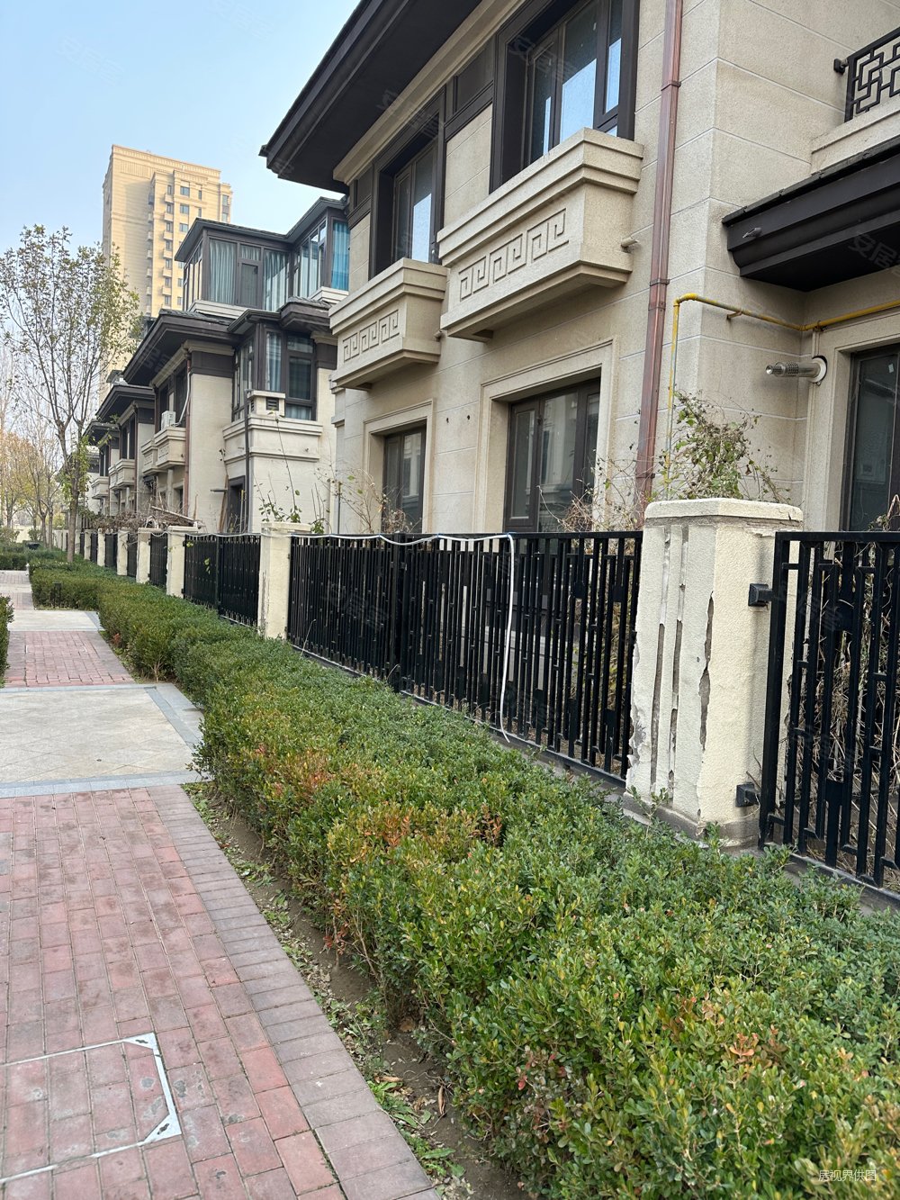 (孔雀城璟园) 联排别墅4室4卫 南花园 业主着急 价格便宜,森林新都