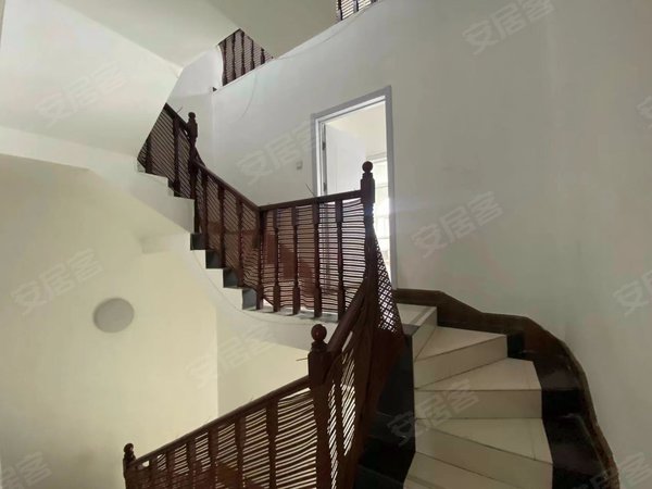 北京通州土桥太玉园(三期)太玉园联排别墅 适合住 办工 步行地铁一号