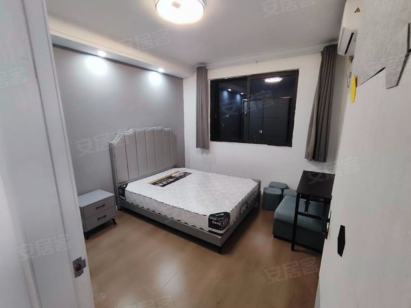 上海浦东康桥东康名苑精装两室 近张江 秀沿路地铁站 漕河泾 押一付一