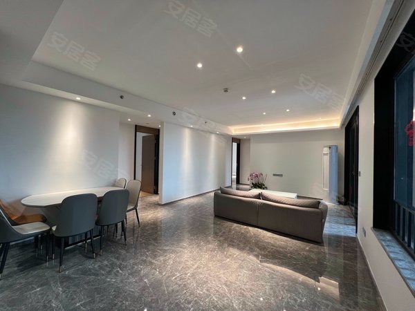 广州荔湾广钢新城保利东郡(二期)(真实)保利东郡二期大平层四房 保养