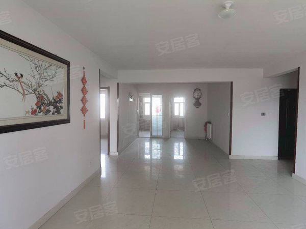 人民医院租房,万福园精装四室两卫,拎包入住,看房方便,临朐城区租房